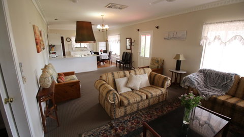 Daisy Cottage - Accommodation Gold Coast 2