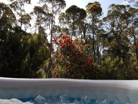 Jarrah Grove Forest Retreat - Gold Coast 4U 13