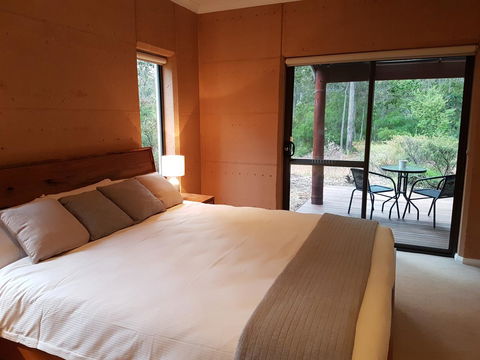 Jarrah Grove Forest Retreat - Gold Coast 4U 6