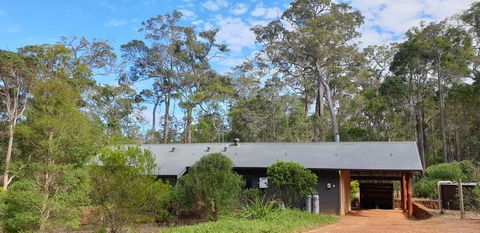 Jarrah Grove Forest Retreat - Gold Coast 4U 16