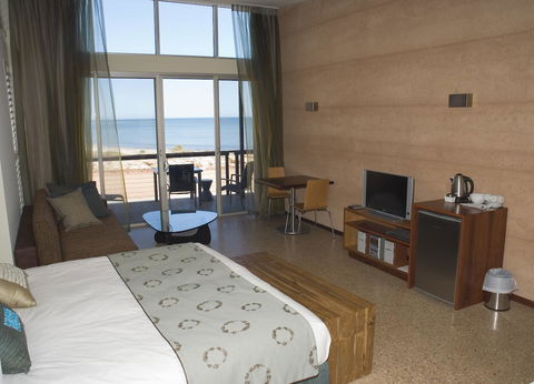 Mantarays Ningaloo Beach Resort - Gold Coast 4U 37