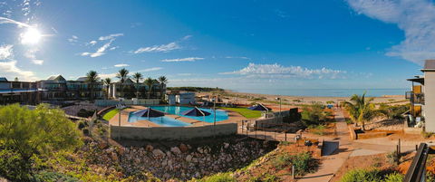 Mantarays Ningaloo Beach Resort - Gold Coast 4U 0