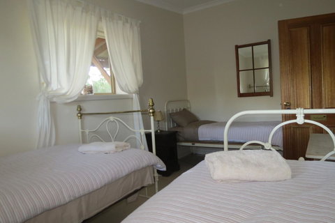 Bentwood Olive Grove Accommodation - Accommodation Gold Coast 5
