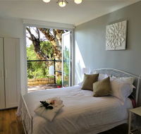 Treetops Cottage - Accommodation Gold Coast