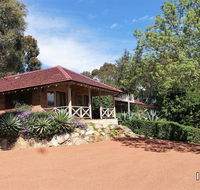 Eleebana Guest House - Accommodation Gold Coast