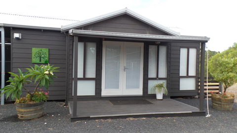 Windfall Estate Vineyard Cottage - Gold Coast 4U 15