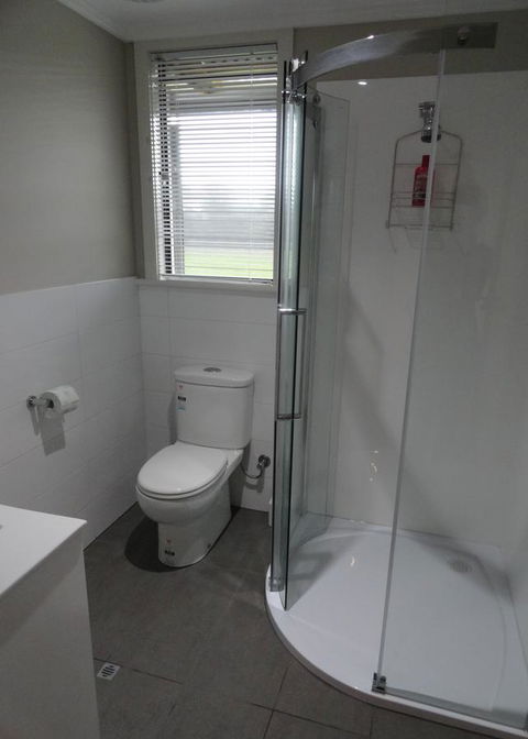 Windfall Estate Vineyard Cottage - Gold Coast 4U 7