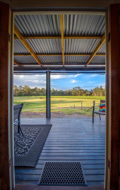 Windfall Estate Vineyard Cottage - Gold Coast 4U 3