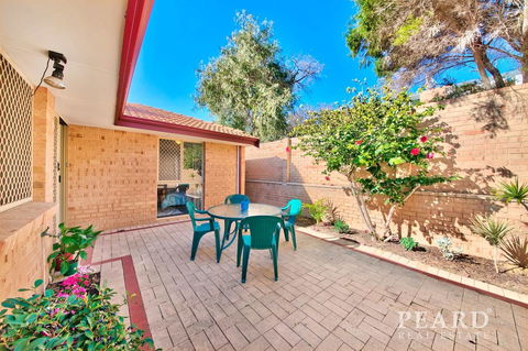 Scarborough Beach, Perth - Sun & Surf Villa - Gold Coast 4U 12