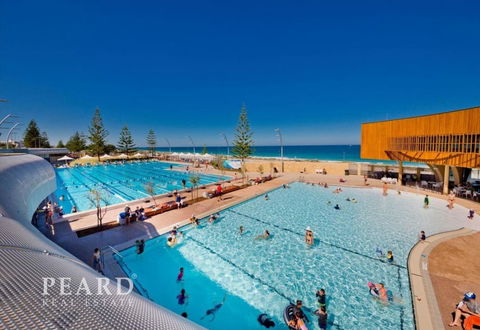 Scarborough Beach, Perth - Sun & Surf Villa - Gold Coast 4U 33