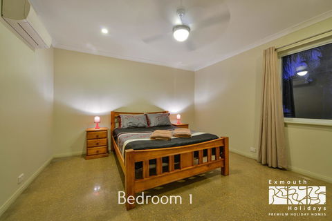 13 Learmonth Street - Close To Town Centre - Gold Coast 4U 7