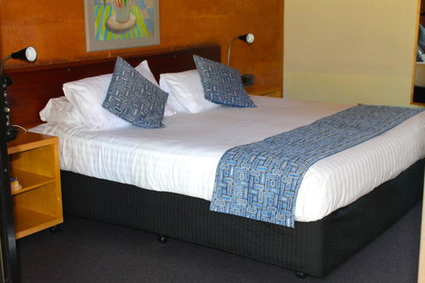 The Pemberton Hotel - Accommodation Gold Coast 2