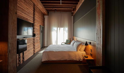 The Premier Mill Hotel - Accommodation Gold Coast 1