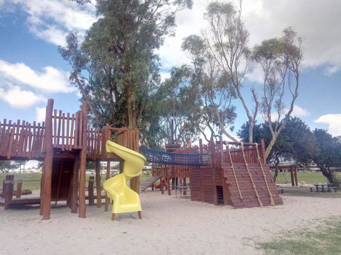 Kalbarri Edge Resort - Gold Coast 4U 23