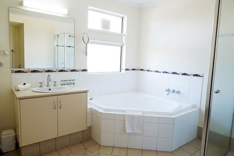 Kalbarri Edge Resort - Gold Coast 4U 15