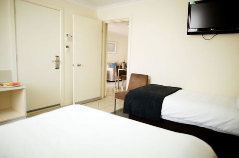 Kalbarri Edge Resort - Gold Coast 4U 10