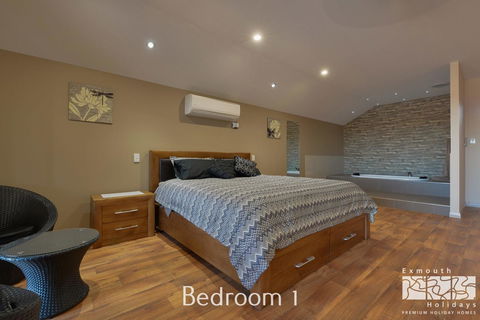 7 Kestrel Place - Gold Coast 4U 9