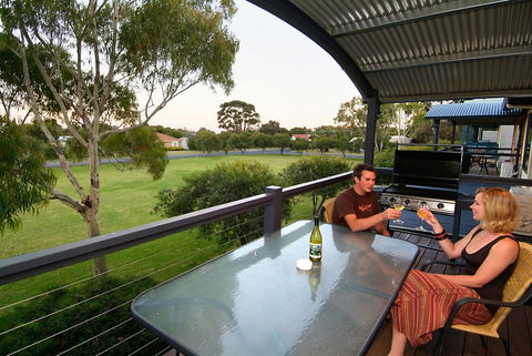 Bay Village Resort Dunsborough - Gold Coast 4U 2