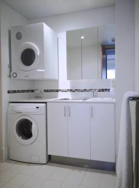 Outram St Apartment - Gold Coast 4U 3