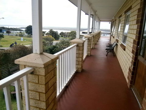 Baywatch Retreat Augusta - Accommodation Gold Coast 28