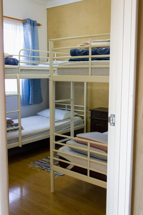 Baywatch Retreat Augusta - Accommodation Gold Coast 6