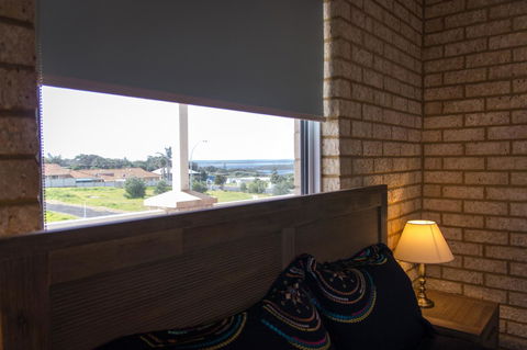 Baywatch Retreat Augusta - Accommodation Gold Coast 16