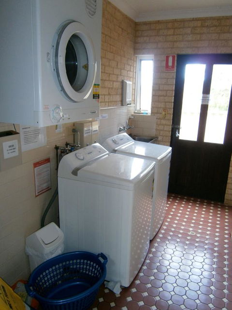 Baywatch Retreat Augusta - Accommodation Gold Coast 27