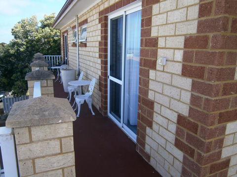 Baywatch Retreat Augusta - Accommodation Gold Coast 32