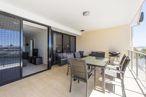 Dolphin Quay Apartments - Accommodation Gold Coast 27