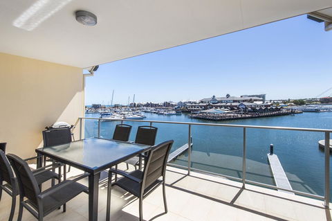 Dolphin Quay Apartments - Accommodation Gold Coast 36