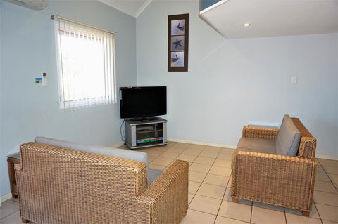 Osprey Holiday Village Unit 122 2 Bedroom - Gold Coast 4U 2