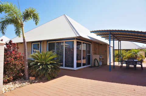 Osprey Holiday Village Unit 122 2 Bedroom - Gold Coast 4U 12