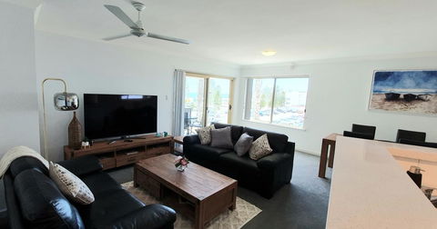 Sandcastles Beachfront Luxury Retreat Apartment - Gold Coast 4U 12