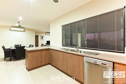 3 Kestrel Place - Gold Coast 4U 5