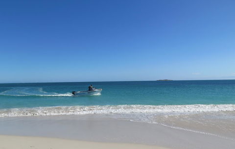 Jurien Beachfront Holiday Units - Gold Coast 4U 37
