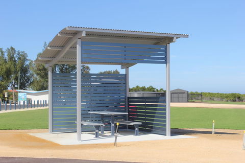 Jurien Beachfront Holiday Units - Gold Coast 4U 23