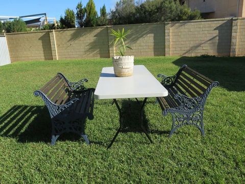 Jurien Beachfront Holiday Units - Gold Coast 4U 6