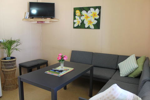 Jurien Beachfront Holiday Units - Gold Coast 4U 3