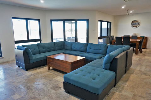 27 Corella Court - Gold Coast 4U 7