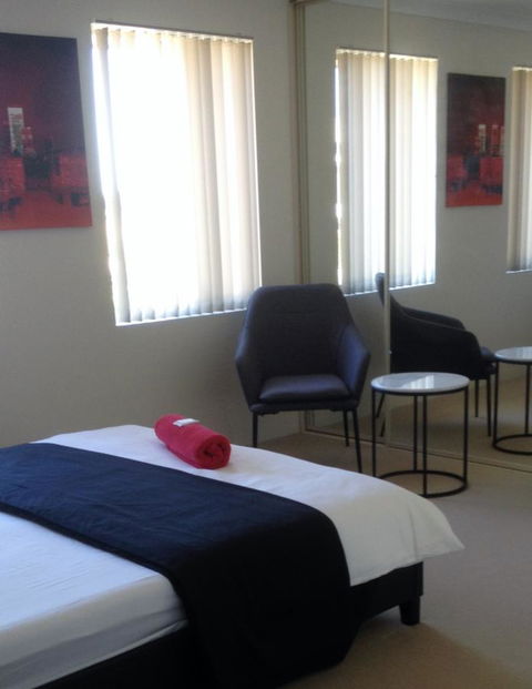 Aaratti House - Gold Coast 4U 4