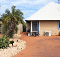 Osprey Holiday Village Unit 213/1 Bedroom - Spa bath king size bed perfect for any couple - Gold Coast 4U