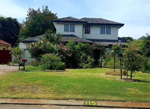 Airport HomeStay - Accommodation Gold Coast 0