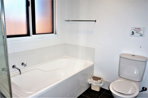 Osprey Holiday Village Unit 203 1 Bedroom - 1 Gold Coast 10