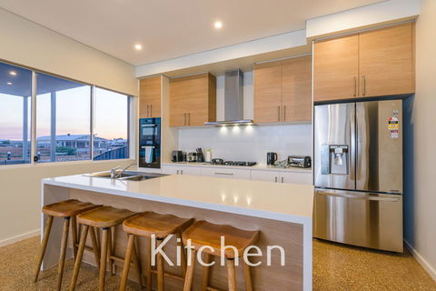 32 Corella Court - Gold Coast 4U 4