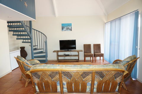 Osprey Holiday Village Unit 119 - Gold Coast 4U 2