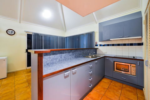 Osprey Holiday Village Unit 119 - Gold Coast 4U 5