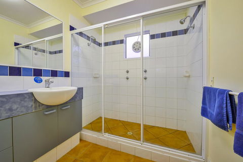 Osprey Holiday Village Unit 119 - Gold Coast 4U 10