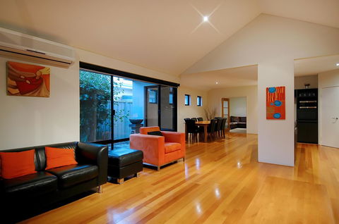 THE SANCTUARY LUXURY HOLIDAY HOME - Gold Coast 4U 15
