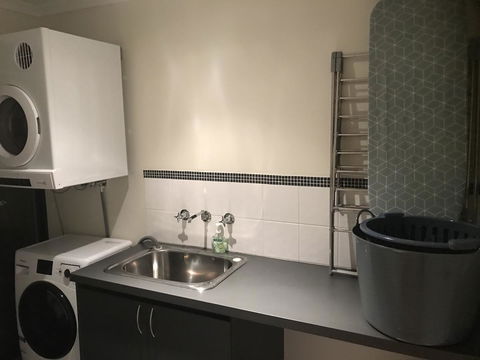 THE SANCTUARY LUXURY HOLIDAY HOME - Gold Coast 4U 29