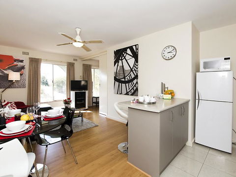 Style In Subiaco - Gold Coast 4U 5